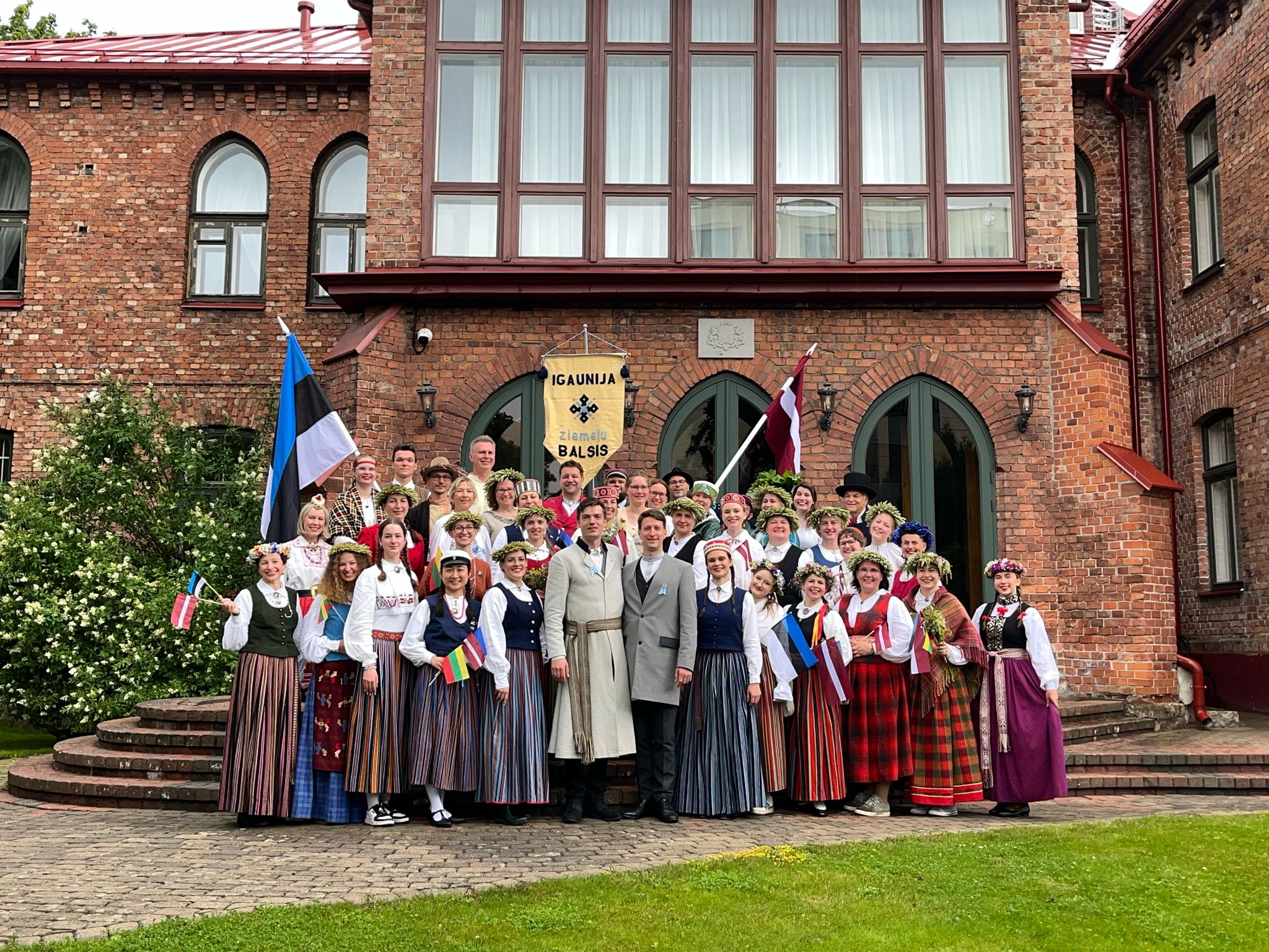 Ziemeļu Balsis group photo